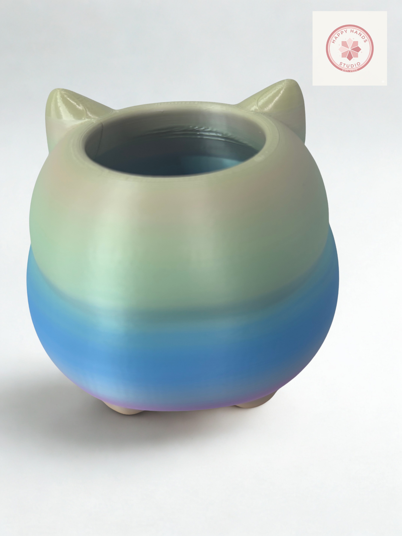 Kitty Cove Pen Holder